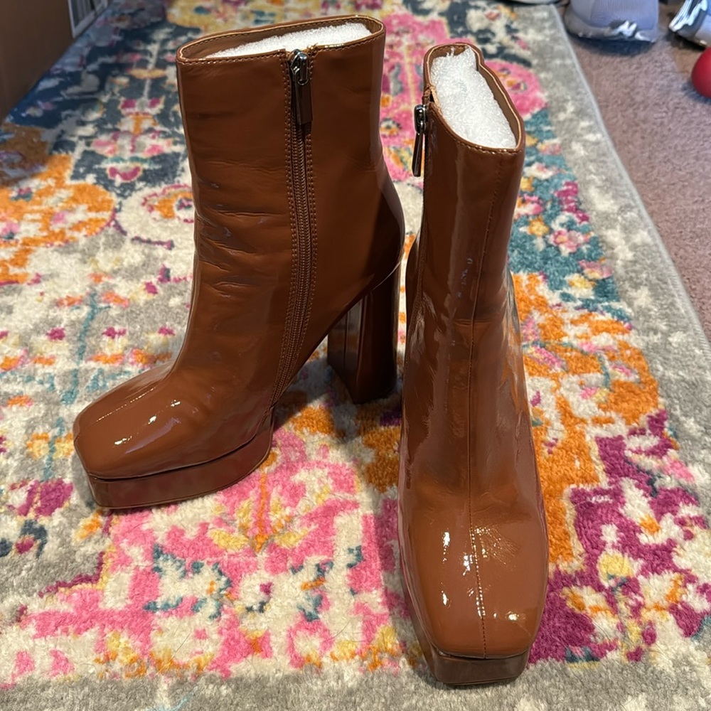 Steve Madden luisina cognac platform boots